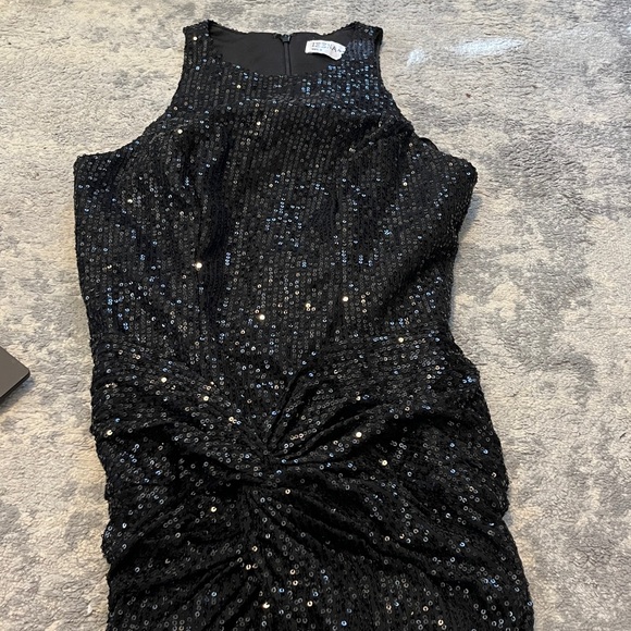 Mac Duggal SEQUINED HIGH NECK SIDE KNOT GOWN - Picture 8 of 9